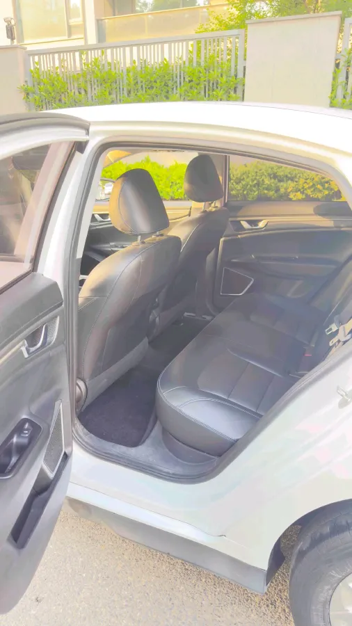 2022 Livan Maple 60s PRO BEV 51.8KWH,autocango,china used car exporter,china ev exporter,chinese used car exporter,chinese used ev exporter