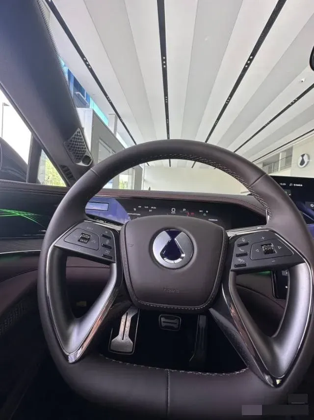 2024 Denza DenzaZ9GT 2.0T 207HP L4 E-CVT PHEV 38.5KWH,autocango,china used car exporter,china ev exporter,chinese used car exporter,chinese used ev exporter