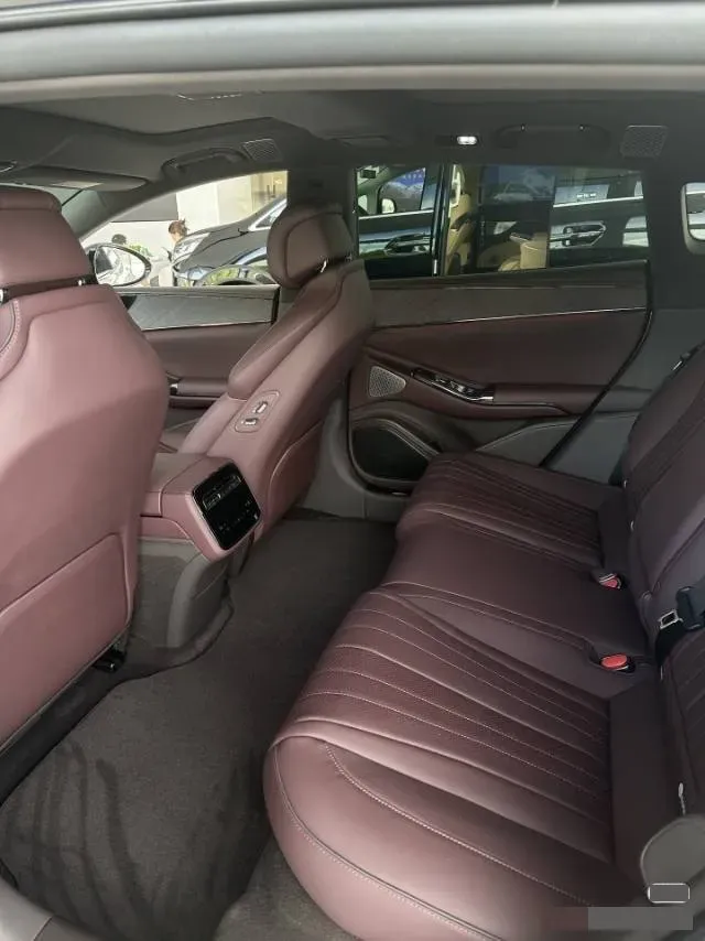 2024 Denza DenzaZ9GT 2.0T 207HP L4 E-CVT PHEV 38.5KWH,autocango,china used car exporter,china ev exporter,chinese used car exporter,chinese used ev exporter