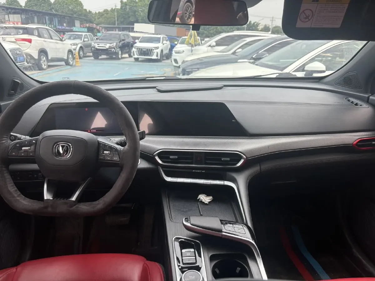 2020 ChangAn UNI-T 1.5T 180HP L4 7DCT,autocango,china used car exporter,china ev exporter,chinese used car exporter,chinese used ev exporter