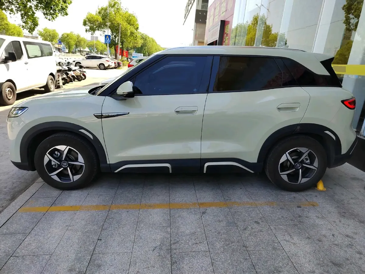 2024 BYD YuanUP BEV 45.12KWH,autocango,china used car exporter,china ev exporter,chinese used car exporter,chinese used ev exporter