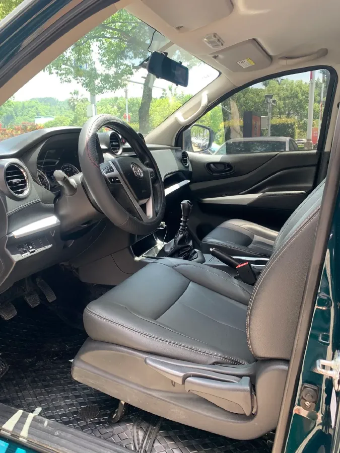 2020 Dongfeng RuiQi 6 2.3T 163HP L4 6MT,autocango,china used car exporter,china ev exporter,chinese used car exporter,chinese used ev exporter