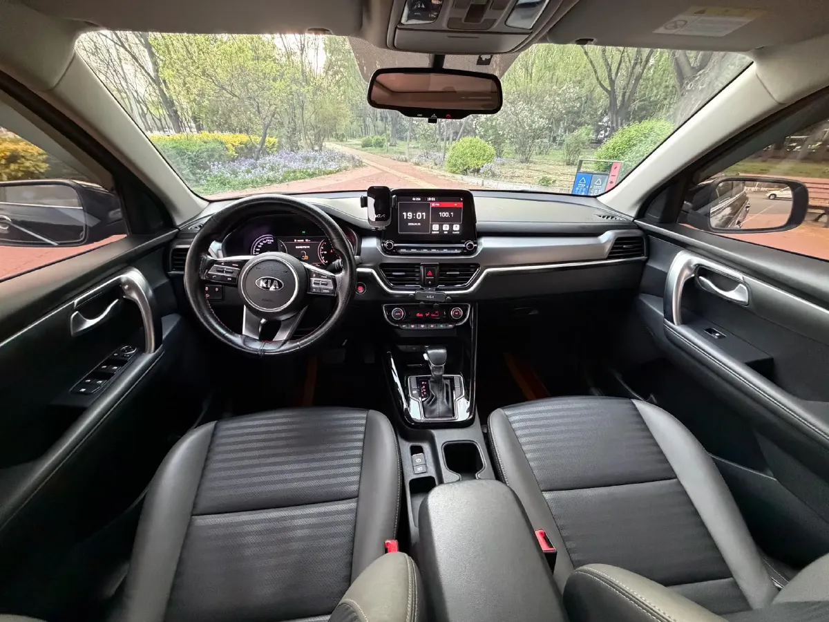 2019 Kia Sportage R 2.0L 160HP L4 6AT,autocango,china used car exporter,china ev exporter,chinese used car exporter,chinese used ev exporter