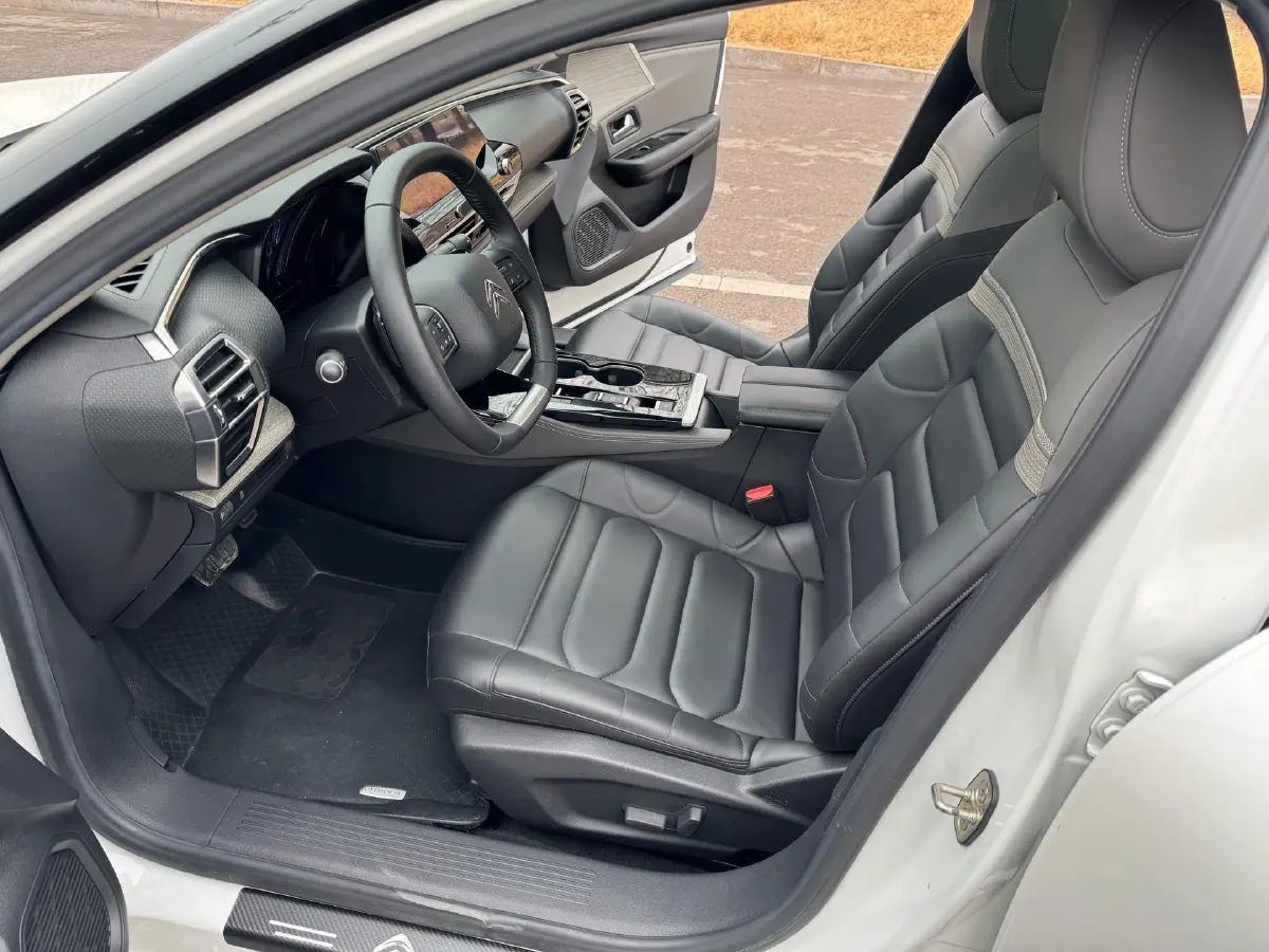 2021 Citroen C5 X 1.6T 175HP L4 8AT,autocango,china used car exporter,china ev exporter,chinese used car exporter,chinese used ev exporter