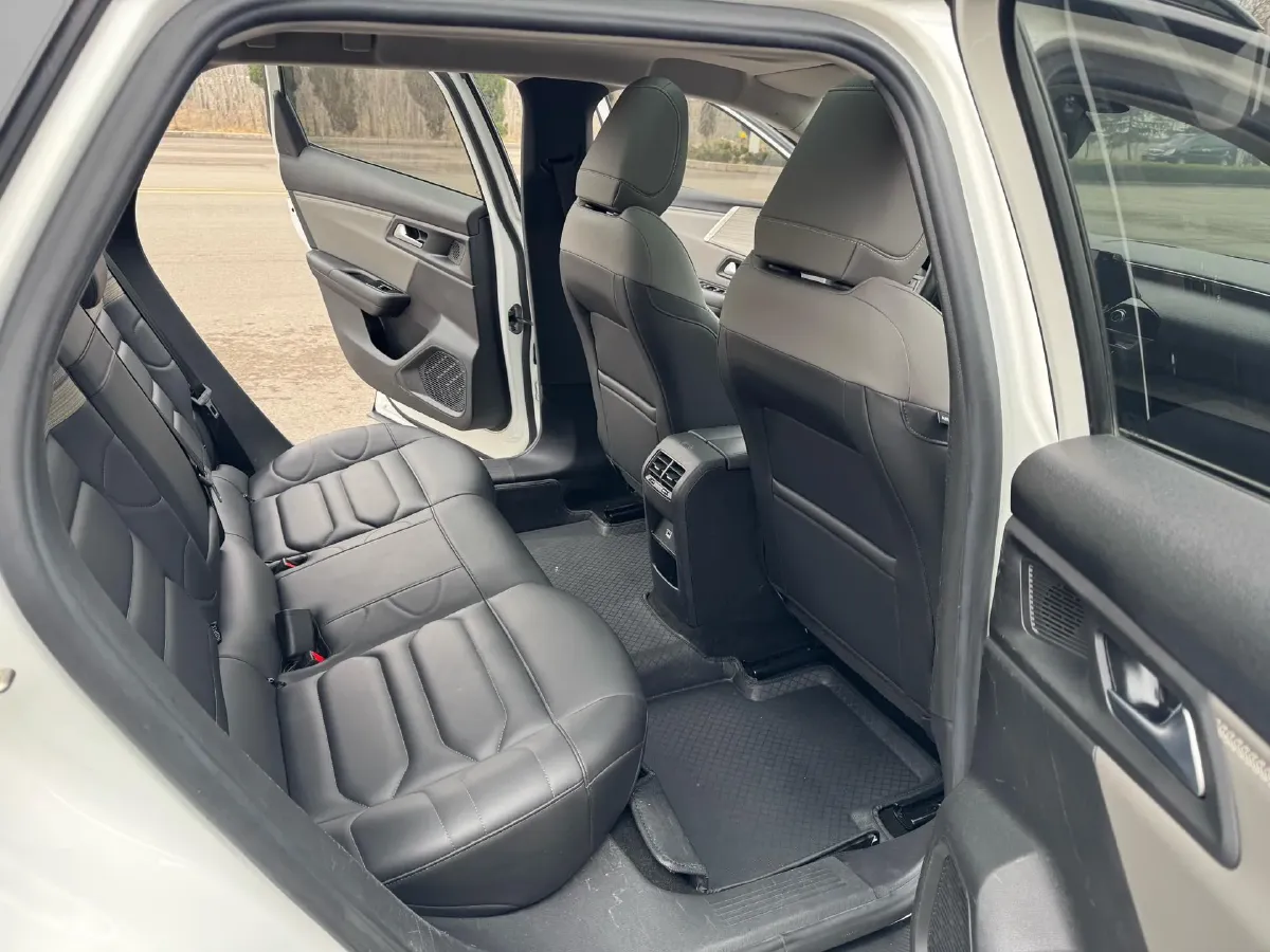 2021 Citroen C5 X 1.6T 175HP L4 8AT,autocango,china used car exporter,china ev exporter,chinese used car exporter,chinese used ev exporter