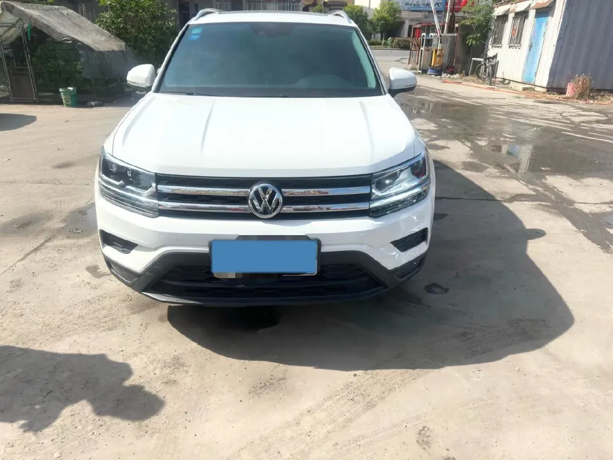 2019 MINI MINI 1.5T 102HP L3 7DCT,autocango,china used car exporter,china ev exporter,chinese used car exporter,chinese used ev exporter