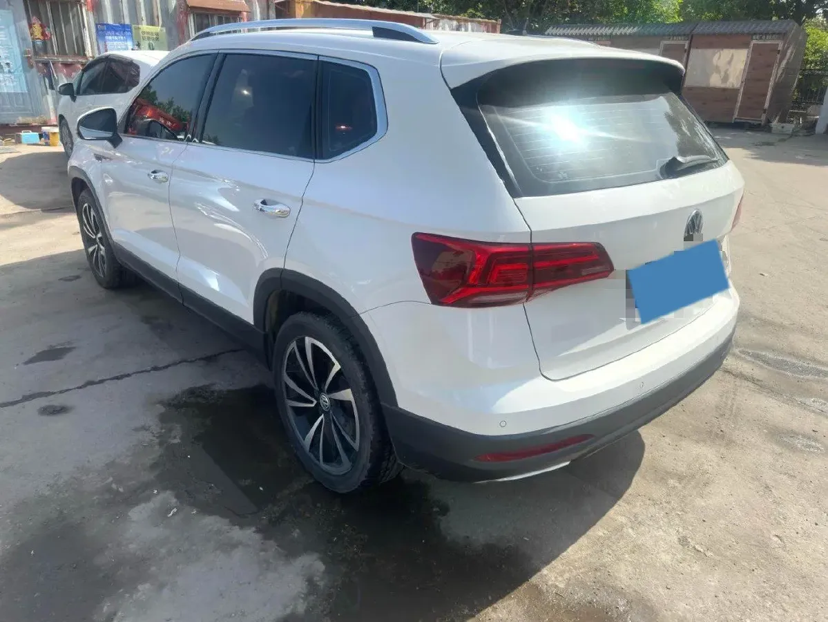 2019 MINI MINI 1.5T 102HP L3 7DCT,autocango,china used car exporter,china ev exporter,chinese used car exporter,chinese used ev exporter