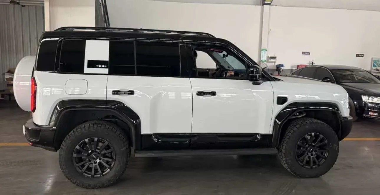 2025 FangChengBao Bao 5 1.5T 194HP L4 E-CVT PHEV 31.8KWH,autocango,china used car exporter,china ev exporter,chinese used car exporter,chinese used ev exporter