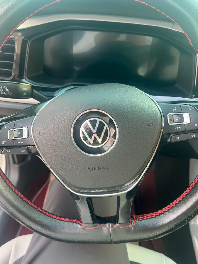 2021 Haval H6 1.5T 169HP L4 7DCT,autocango,china used car exporter,china ev exporter,chinese used car exporter,chinese used ev exporter