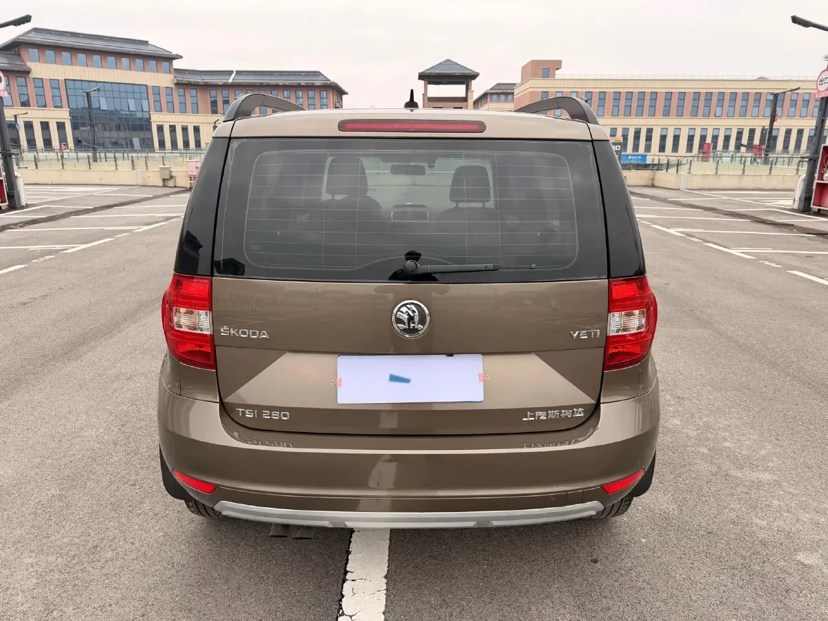 2017 Skoda Yeti 1.4T 150HP L4 7DCT,autocango,china used car exporter,china ev exporter,chinese used car exporter,chinese used ev exporter