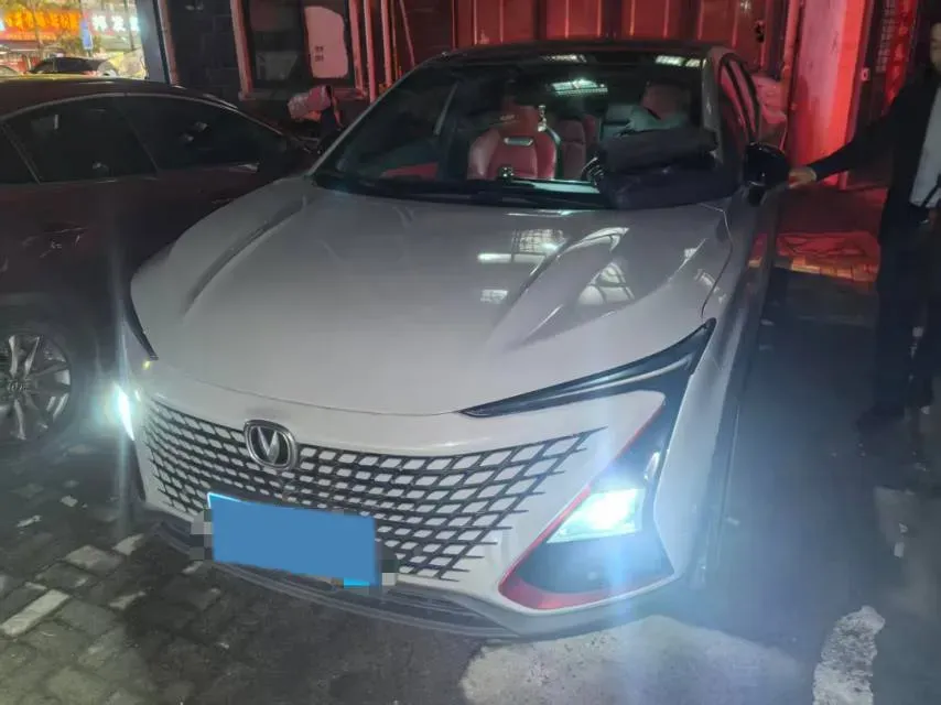 2020 ChangAn UNI-T 1.5T 180HP L4 7DCT,autocango,china used car exporter,china ev exporter,chinese used car exporter,chinese used ev exporter