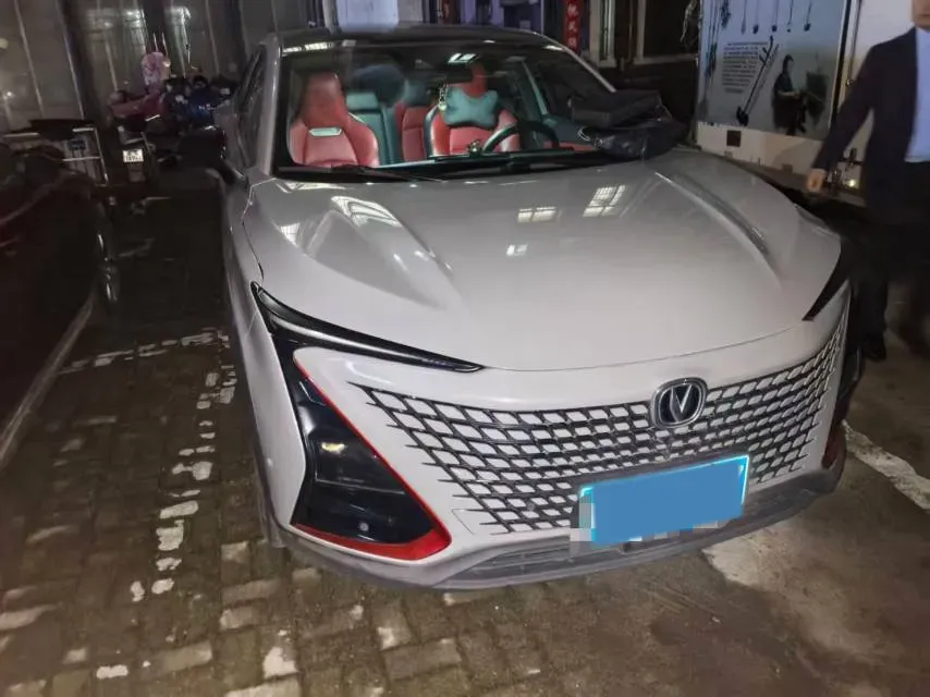 2020 ChangAn UNI-T 1.5T 180HP L4 7DCT,autocango,china used car exporter,china ev exporter,chinese used car exporter,chinese used ev exporter