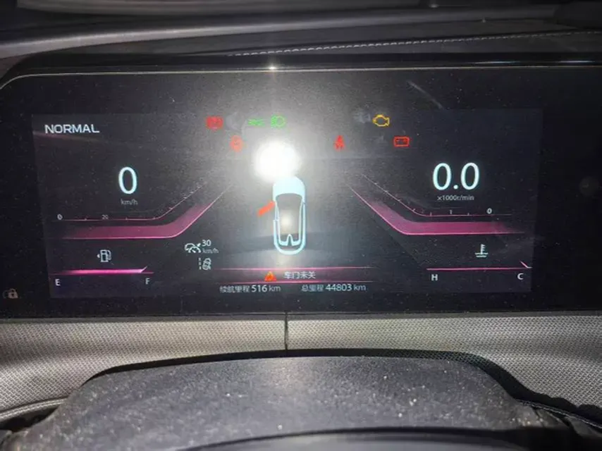 2020 ChangAn UNI-T 1.5T 180HP L4 7DCT,autocango,china used car exporter,china ev exporter,chinese used car exporter,chinese used ev exporter