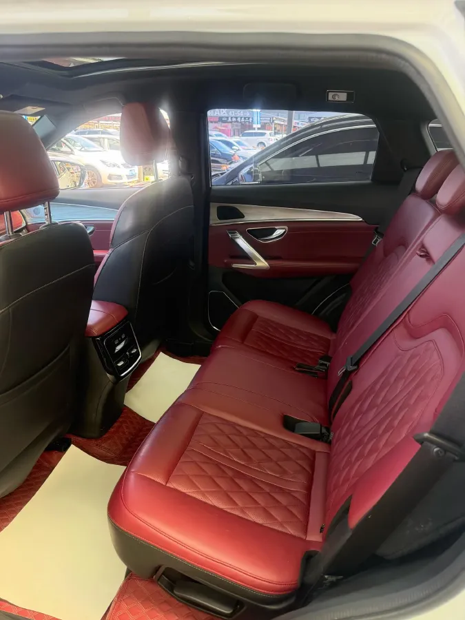 2023 ChangAn Oshan X7 Plus 1.5T 188HP L4 7DCT,autocango,china used car exporter,china ev exporter,chinese used car exporter,chinese used ev exporter