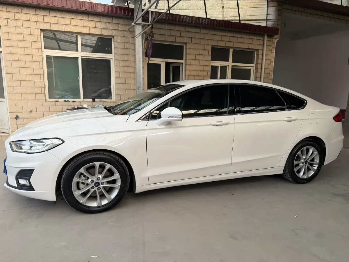 2020 Ford Mondeo 2.0T 207HP L4 6AT,autocango,china used car exporter,china ev exporter,chinese used car exporter,chinese used ev exporter
