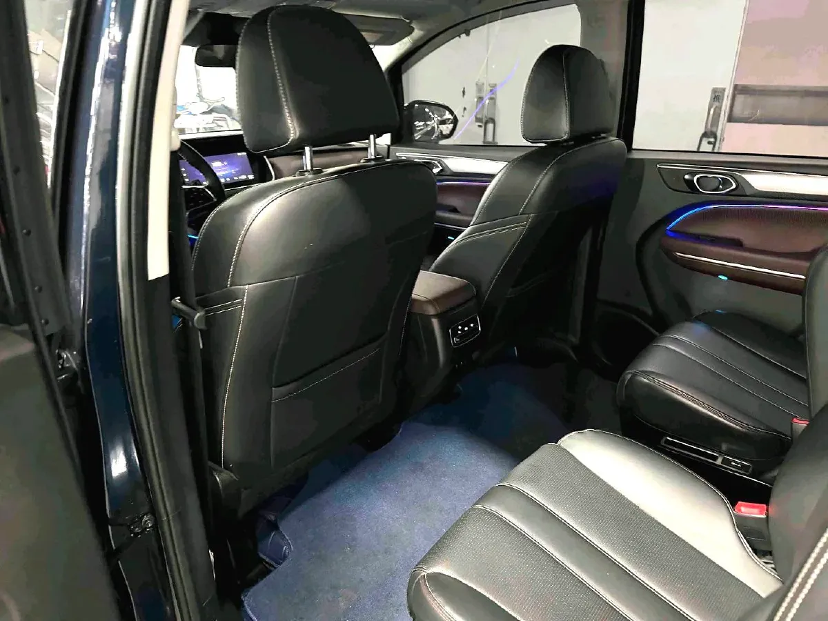 2023 GAC Trumpchi M6 1.5T 177HP L4 7DCT,autocango,china used car exporter,china ev exporter,chinese used car exporter,chinese used ev exporter