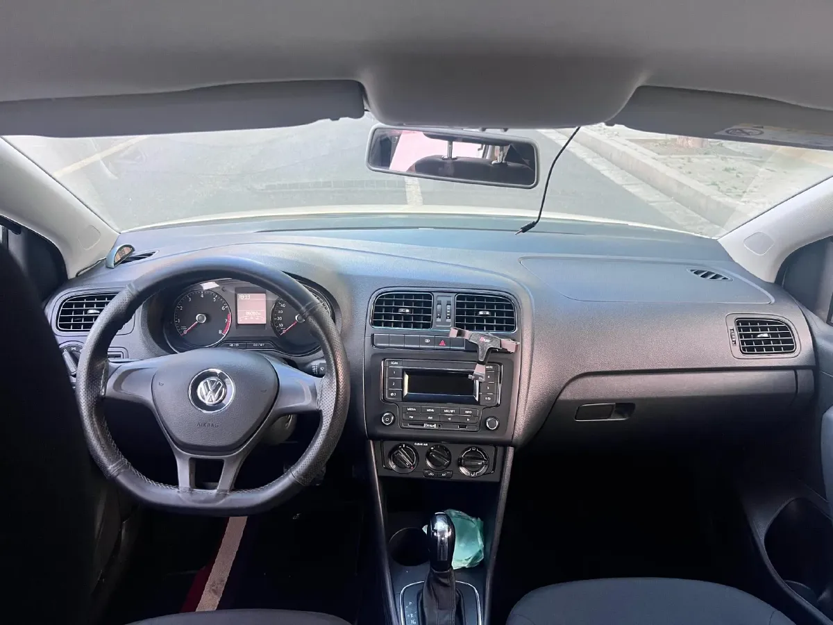 2016 Volkswagen Polo 1.4L 90HP L4 6AT,autocango,china used car exporter,china ev exporter,chinese used car exporter,chinese used ev exporter