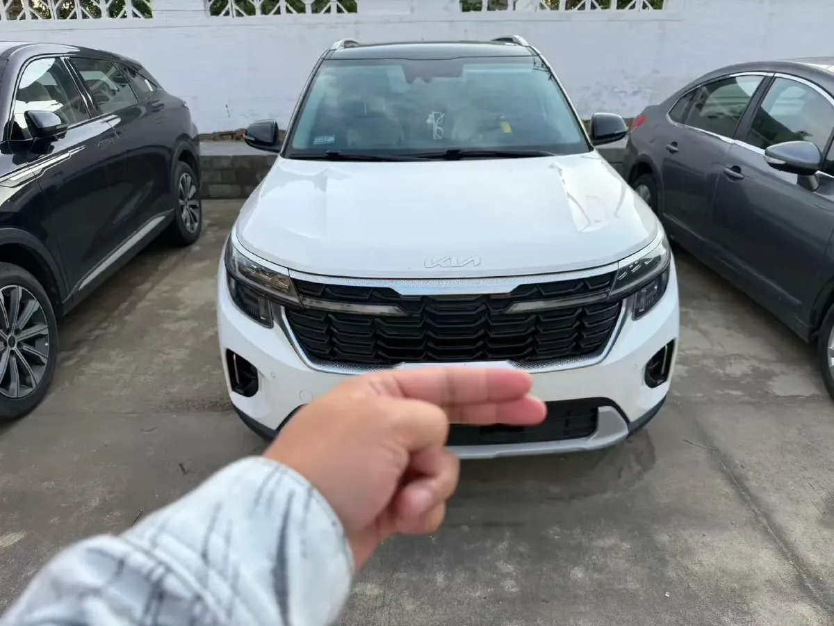 2023 Kia Seltos 1.5L 115HP L4 CVT,autocango,china used car exporter,china ev exporter,chinese used car exporter,chinese used ev exporter