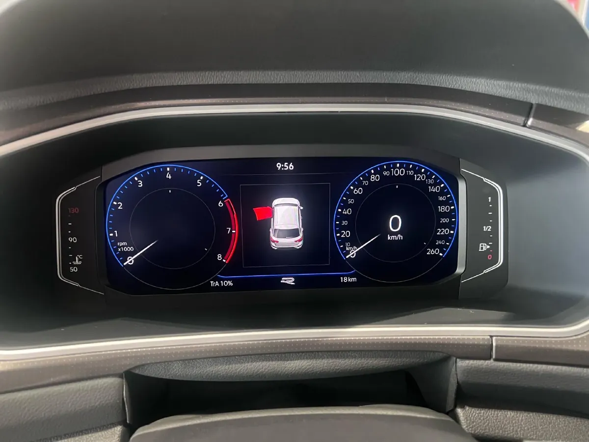 2025 Volkswagen T-Roc 1.5T 160HP L4 7DCT,autocango,china used car exporter,china ev exporter,chinese used car exporter,chinese used ev exporter