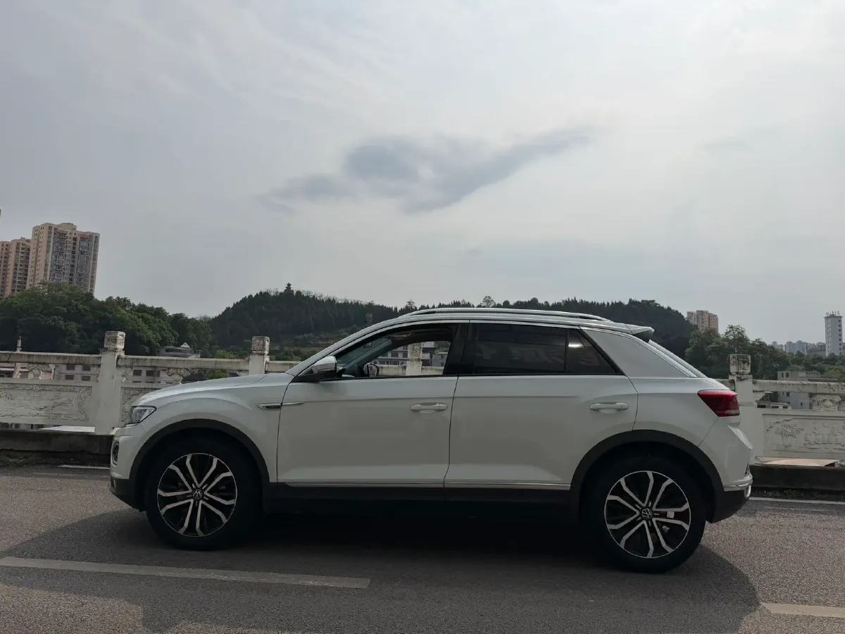 2020 Volkswagen T-Roc 1.4T 150HP L4 7DCT,autocango,china used car exporter,china ev exporter,chinese used car exporter,chinese used ev exporter
