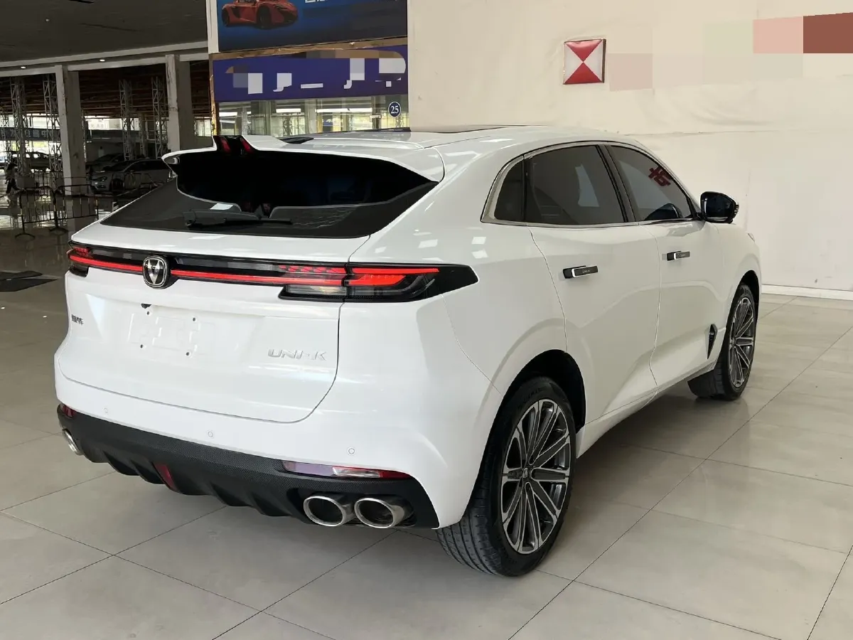 2024 ChangAn UNI-K 2.0T 233HP L4 8AT,autocango,china used car exporter,china ev exporter,chinese used car exporter,chinese used ev exporter