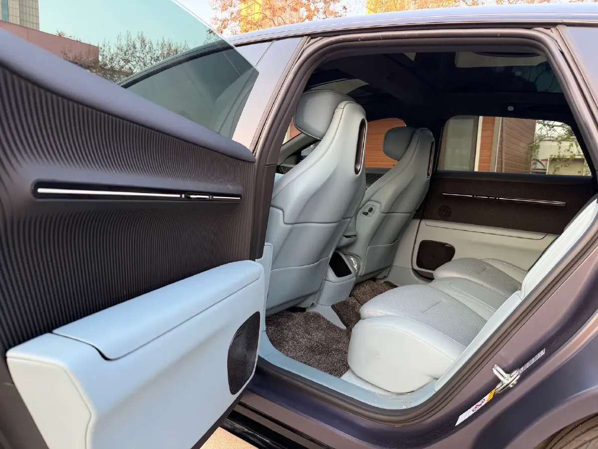 2025 Avatr 12 BEV 94.53KWH,autocango,china used car exporter,china ev exporter,chinese used car exporter,chinese used ev exporter