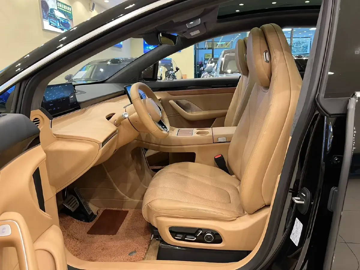 2025 Luxeed R7 REEV 156HP REEV 37KWH,autocango,china used car exporter,china ev exporter,chinese used car exporter,chinese used ev exporter