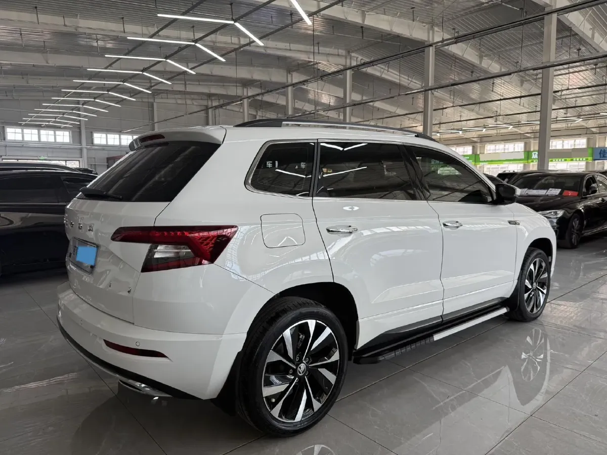 2022 Skoda Karoq 1.4T 150HP L4 7DCT,autocango,china used car exporter,china ev exporter,chinese used car exporter,chinese used ev exporter