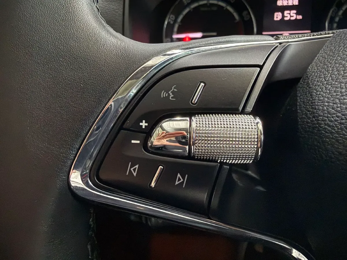 2022 Skoda Karoq 1.4T 150HP L4 7DCT,autocango,china used car exporter,china ev exporter,chinese used car exporter,chinese used ev exporter