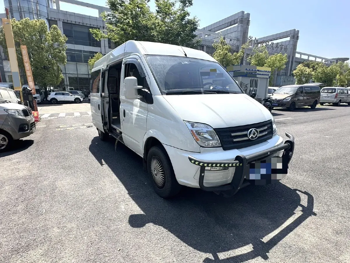 2021 MAXUS XinTu V80 2.0T 139HP L4 6MT,autocango,china used car exporter,china ev exporter,chinese used car exporter,chinese used ev exporter