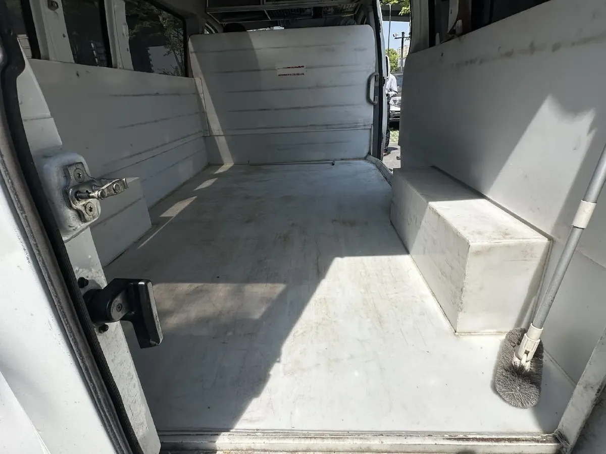 2021 MAXUS XinTu V80 2.0T 139HP L4 6MT,autocango,china used car exporter,china ev exporter,chinese used car exporter,chinese used ev exporter