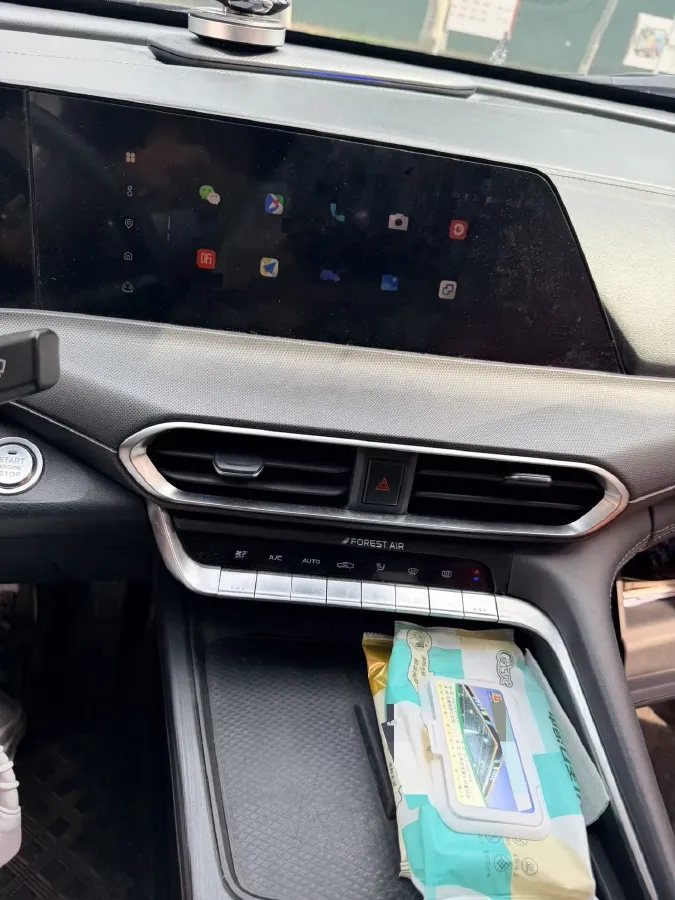 2020 ChangAn UNI-T 1.5T 180HP L4 7DCT,autocango,china used car exporter,china ev exporter,chinese used car exporter,chinese used ev exporter