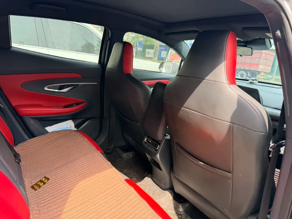 2020 ChangAn UNI-T 1.5T 180HP L4 7DCT,autocango,china used car exporter,china ev exporter,chinese used car exporter,chinese used ev exporter