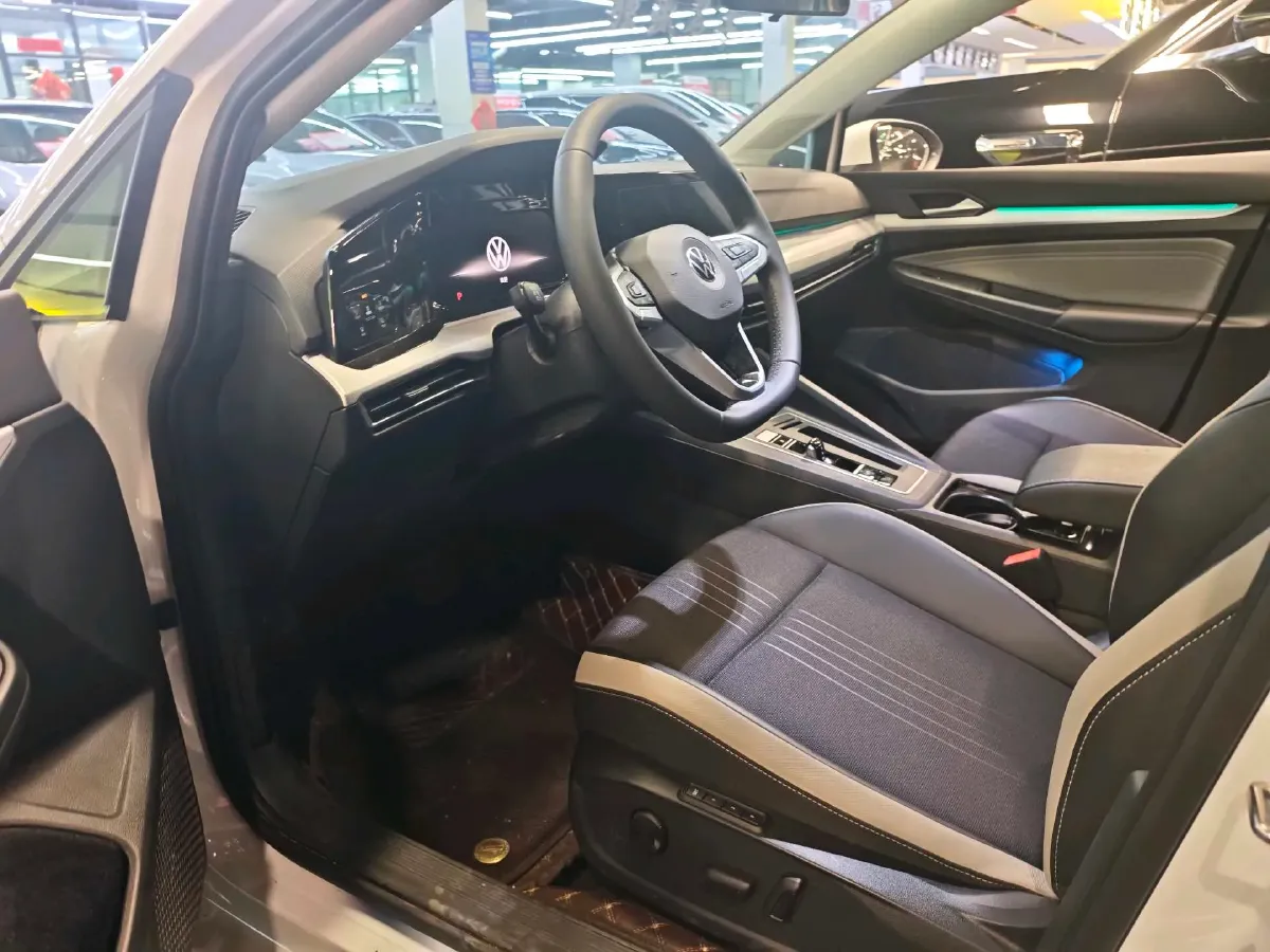 2024 Volkswagen Golf 1.4T 150HP L4 7DCT,autocango,china used car exporter,china ev exporter,chinese used car exporter,chinese used ev exporter