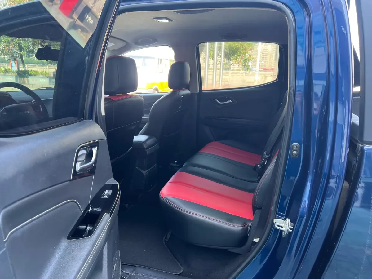 2023 Isuzu LingTuo 2.5T 150HP L4 8AT,autocango,china used car exporter,china ev exporter,chinese used car exporter,chinese used ev exporter