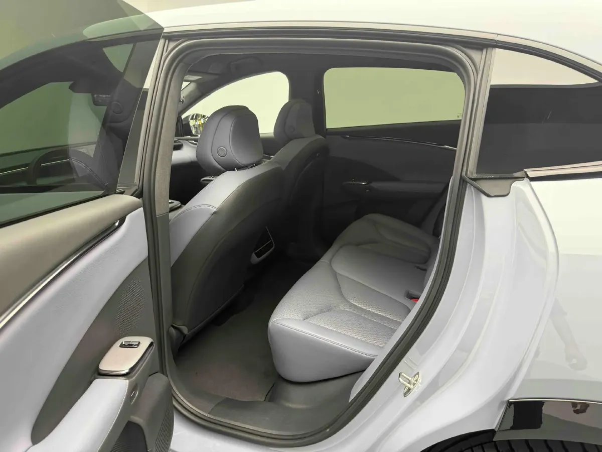 2025 Xpeng G7 BEV,autocango,china used car exporter,china ev exporter,chinese used car exporter,chinese used ev exporter