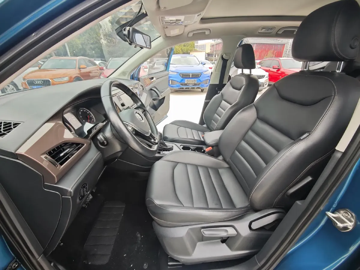 2020 Volkswagen Tharu 1.4T 150HP L4 7DCT,autocango,china used car exporter,china ev exporter,chinese used car exporter,chinese used ev exporter