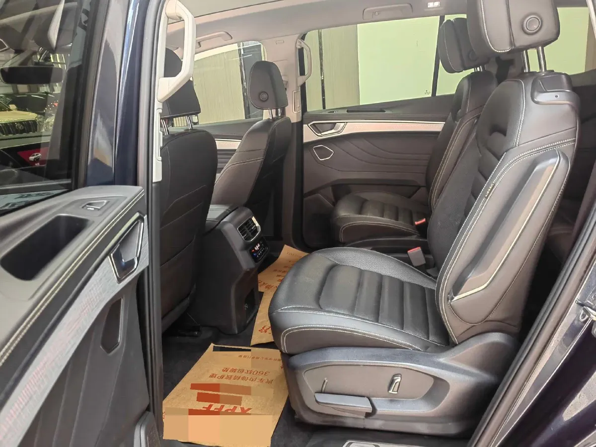 2021 Volkswagen Talagon 2.0T 186HP L4 7DCT,autocango,china used car exporter,china ev exporter,chinese used car exporter,chinese used ev exporter