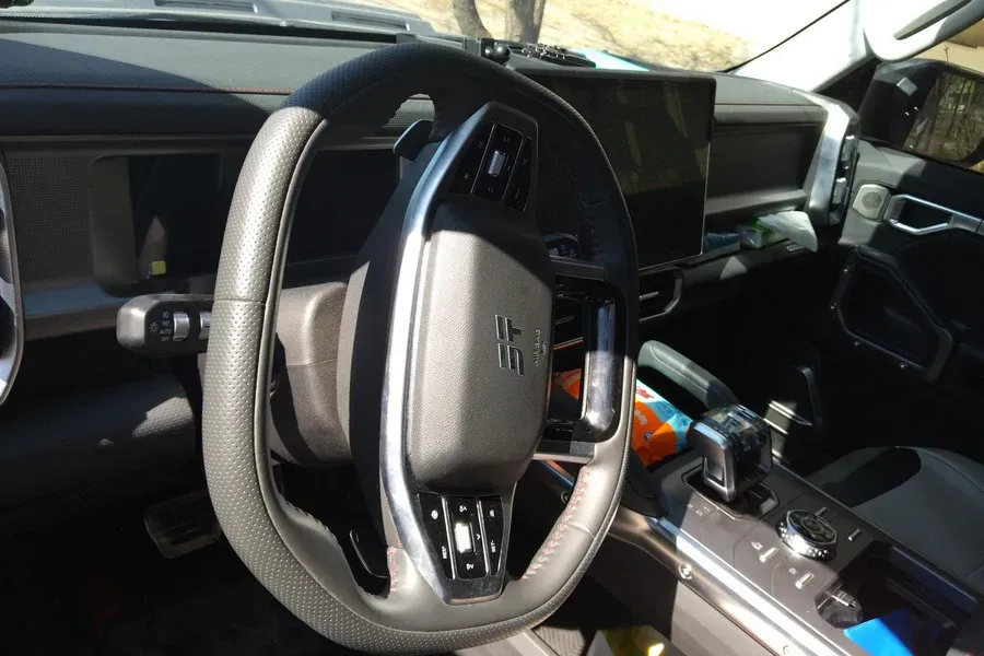 2023 Jetour Traveller 2.0T 254HP L4 8AT,autocango,china used car exporter,china ev exporter,chinese used car exporter,chinese used ev exporter