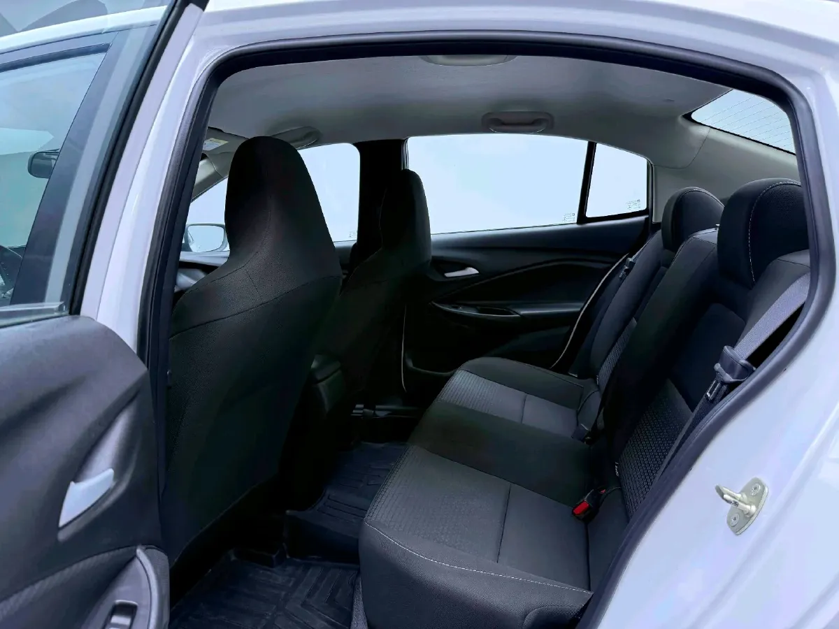 2021 Chevrolet Cavalier 1.0T 125HP L3 6AT,autocango,china used car exporter,china ev exporter,chinese used car exporter,chinese used ev exporter