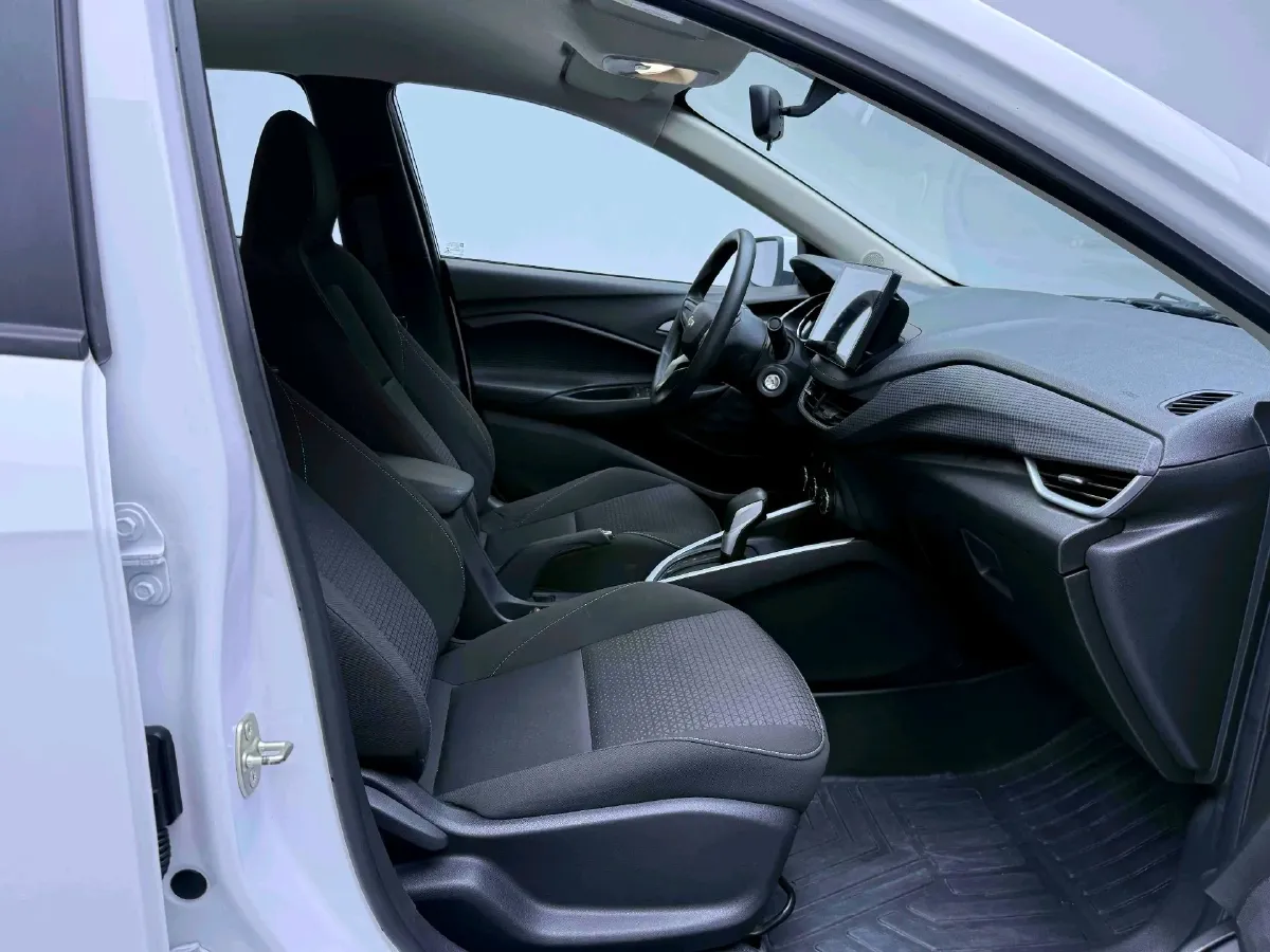 2021 Chevrolet Cavalier 1.0T 125HP L3 6AT,autocango,china used car exporter,china ev exporter,chinese used car exporter,chinese used ev exporter