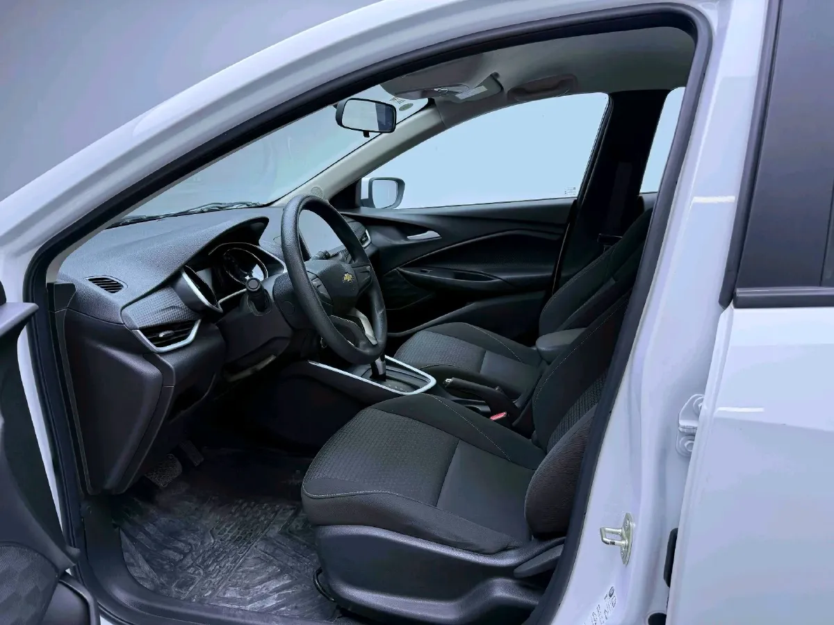 2021 Chevrolet Cavalier 1.0T 125HP L3 6AT,autocango,china used car exporter,china ev exporter,chinese used car exporter,chinese used ev exporter