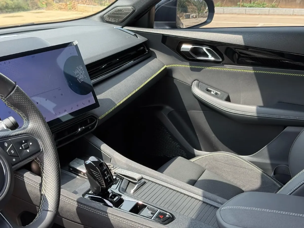 2023 MAXUS G50 1.5T 181HP L4 7DCT,autocango,china used car exporter,china ev exporter,chinese used car exporter,chinese used ev exporter