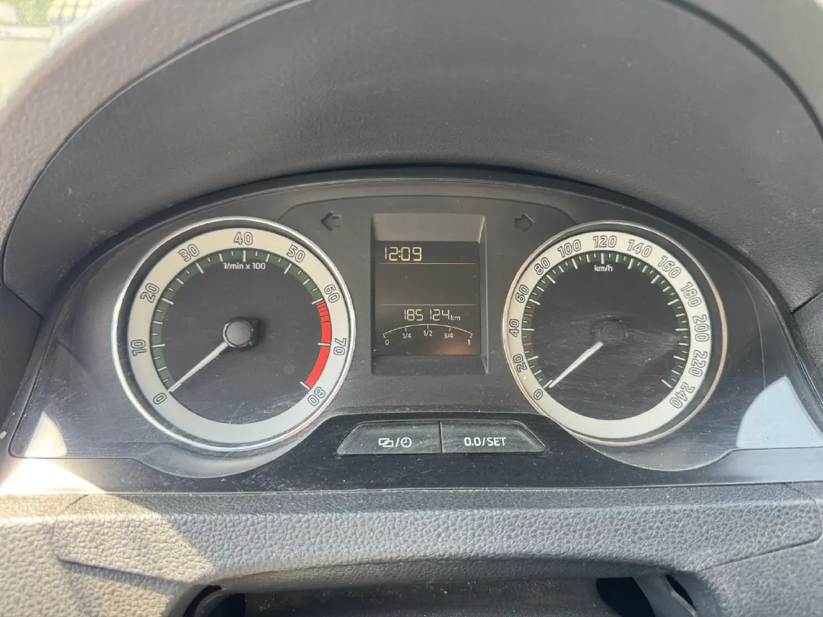 2019 SWM G01 1.5T 156HP L4 6AT,autocango,china used car exporter,china ev exporter,chinese used car exporter,chinese used ev exporter