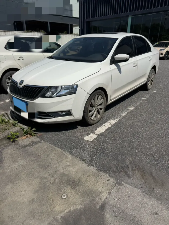 2019 SWM G01 1.5T 156HP L4 6AT,autocango,china used car exporter,china ev exporter,chinese used car exporter,chinese used ev exporter