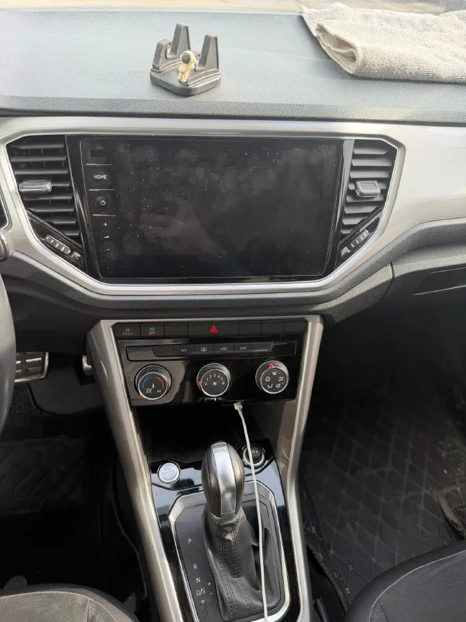 2022 Volkswagen T-Roc 1.4T 150HP L4 7DCT,autocango,china used car exporter,china ev exporter,chinese used car exporter,chinese used ev exporter