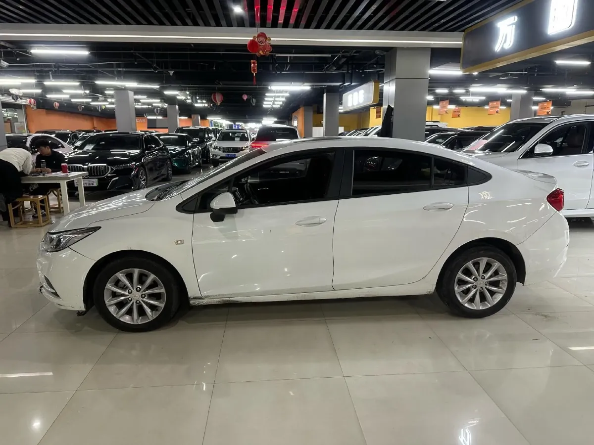 2018 Chevrolet Cruze 1.5L 114HP L4 6AT,autocango,china used car exporter,china ev exporter,chinese used car exporter,chinese used ev exporter