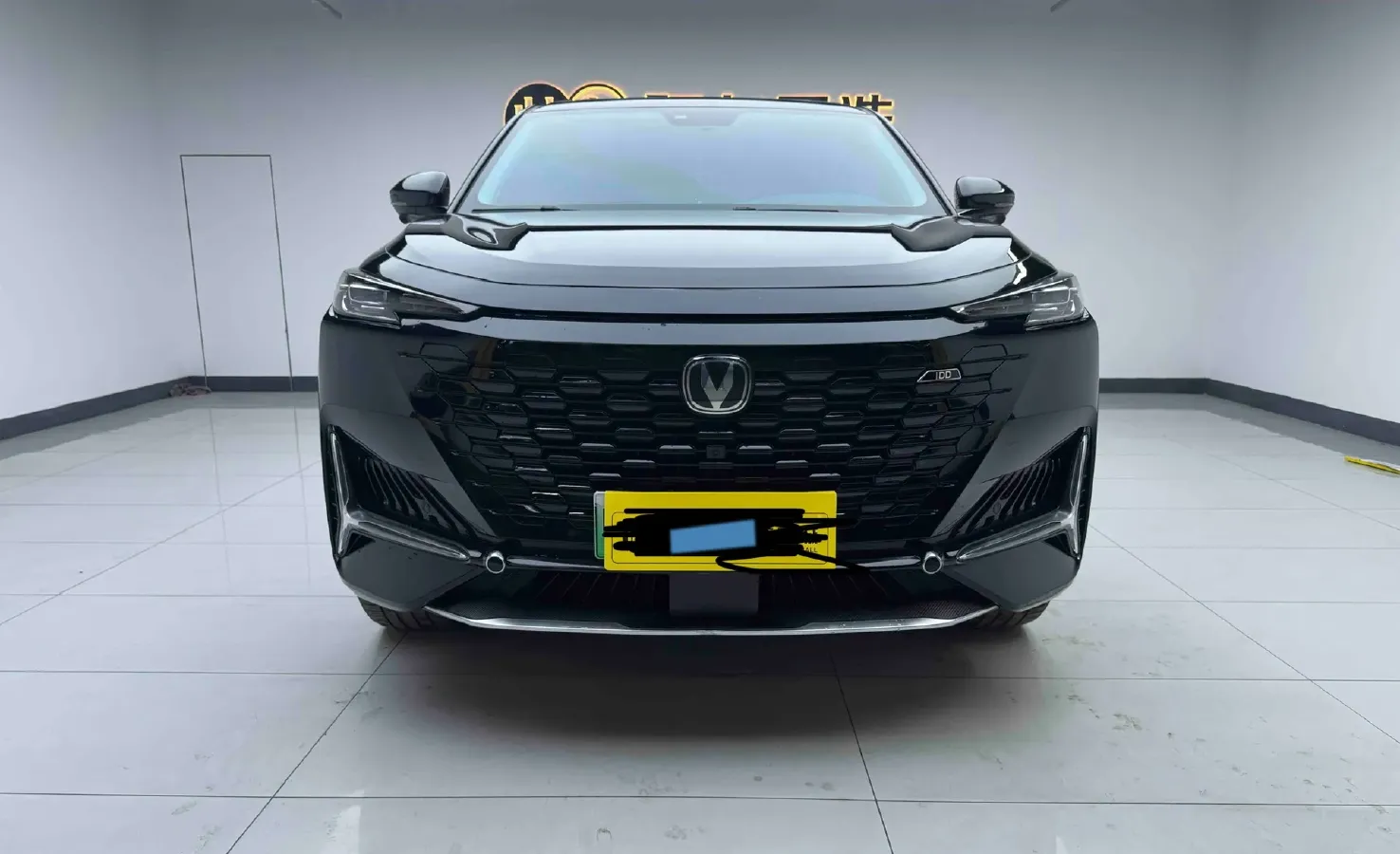 2023 ChangAn UNI-K iDD 1.5T 170HP L4 6TCT PHEV 28.39KWH,autocango,china used car exporter,china ev exporter,chinese used car exporter,chinese used ev exporter