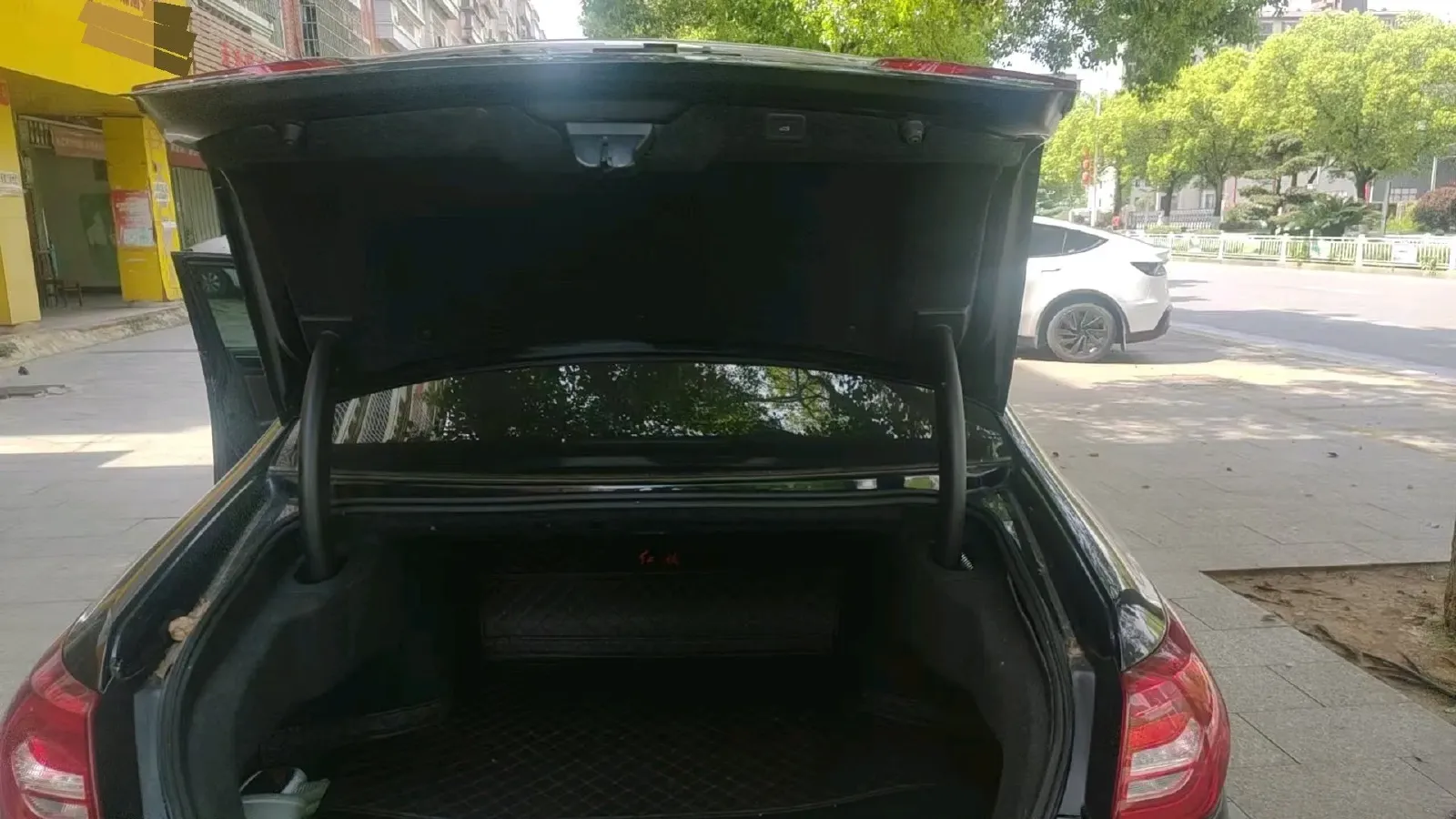 2018 Buick Larcosse 1.8L 128HP L4 E-CVT Hybrid 1.5KWH,autocango,china used car exporter,china ev exporter,chinese used car exporter,chinese used ev exporter