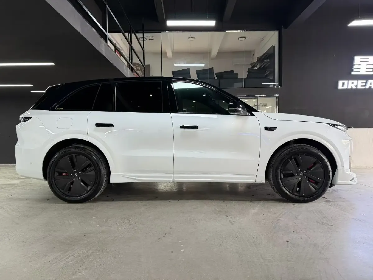 2024 Li L6 Range Extended 154HP L4 REEV 36.8KWH,autocango,china used car exporter,china ev exporter,chinese used car exporter,chinese used ev exporter